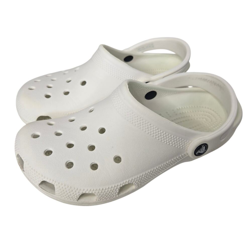 Crocs Classic Clogs White Unisex Women 8 Men 6 Ultralight Comfort Water Friendly